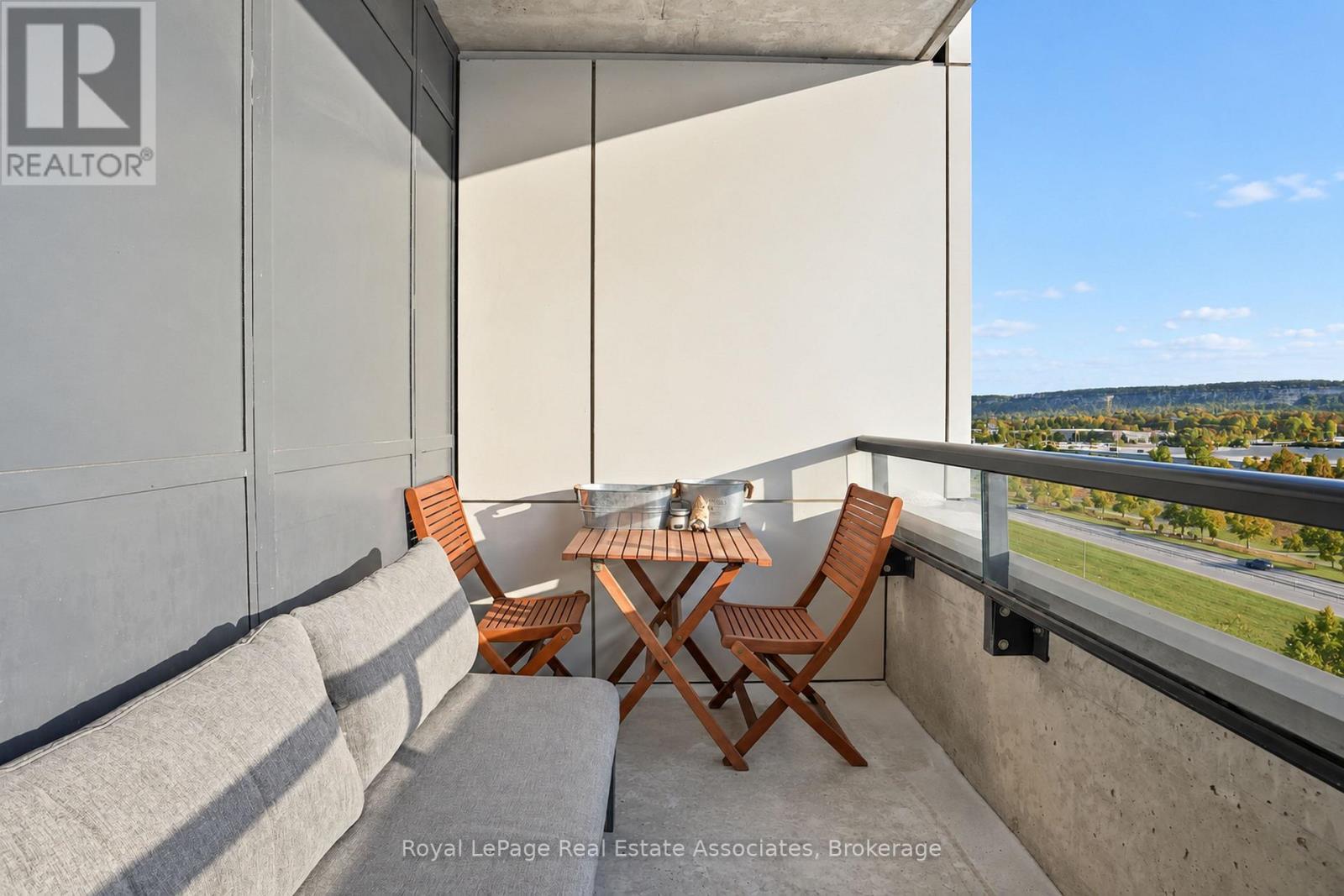 801 - 550 North Service Road, Grimsby, ON