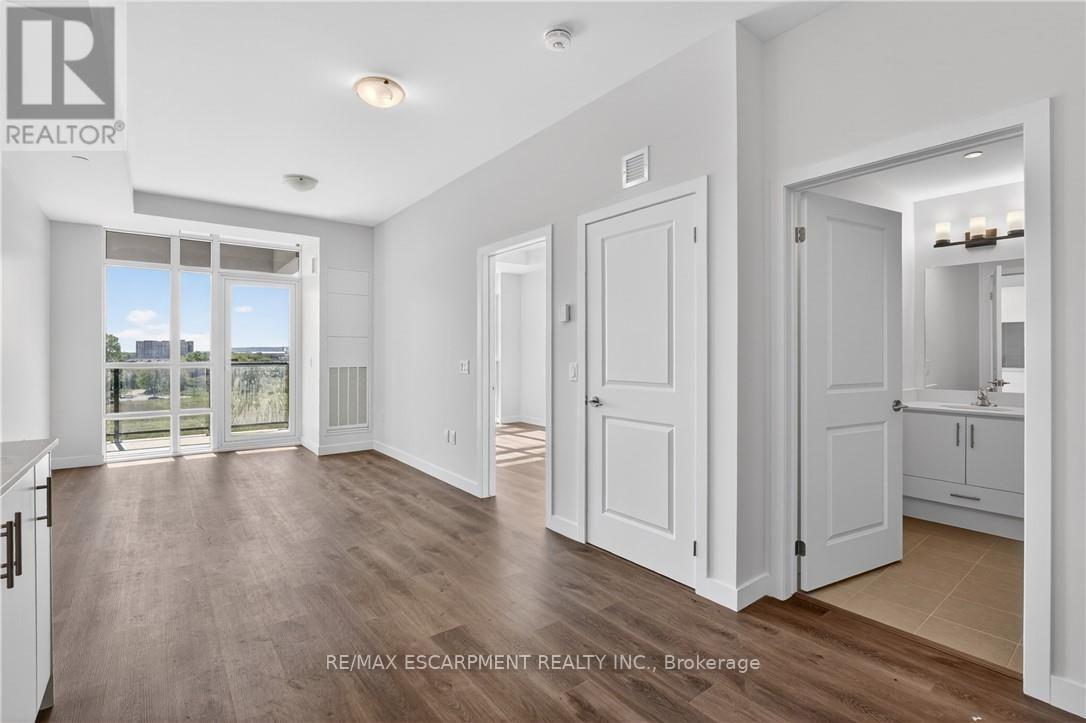 606 - 461 Green Road, Hamilton, ON