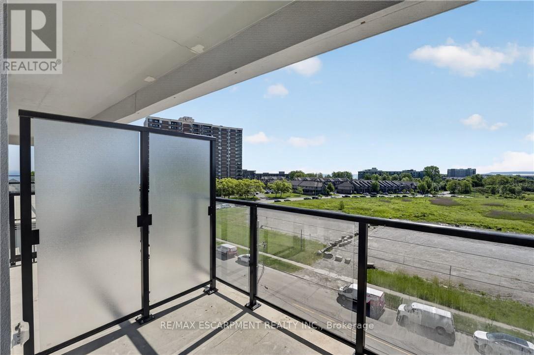 606 - 461 Green Road, Hamilton, ON