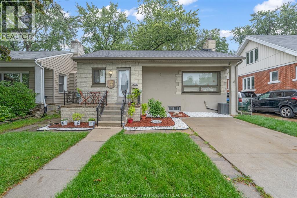 1952 Pillette, Windsor, ON