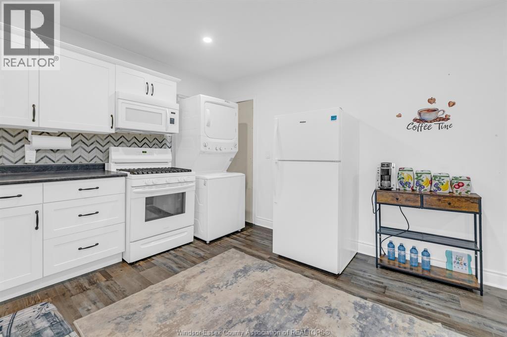 1952 Pillette, Windsor, ON