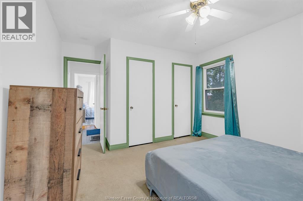 1952 Pillette, Windsor, ON