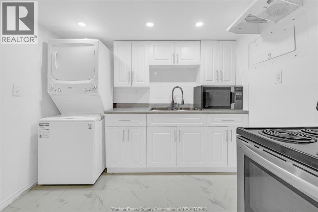 1952 Pillette, Windsor, ON
