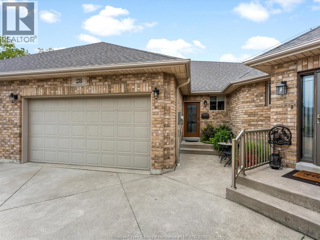 28 Mettawas Lane, Kingsville, ON