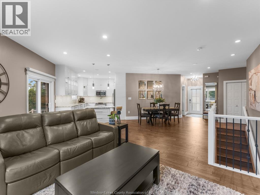 28 Mettawas Lane, Kingsville, ON