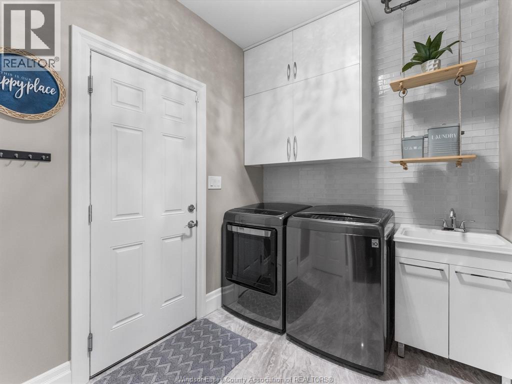 28 Mettawas Lane, Kingsville, ON