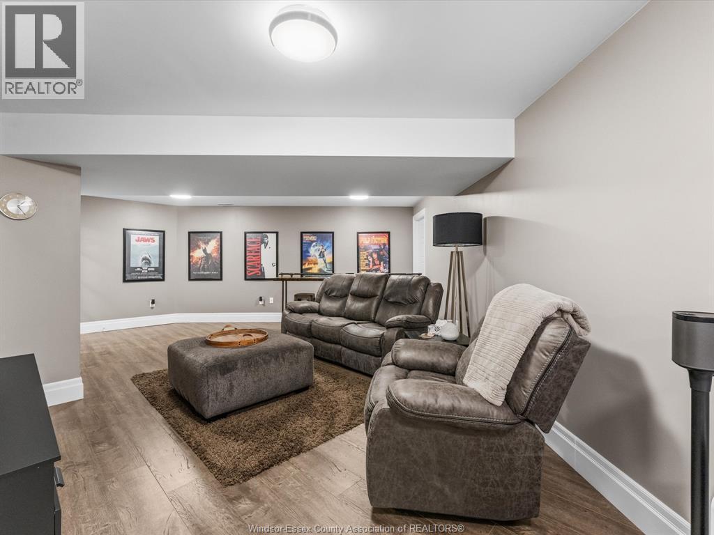 28 Mettawas Lane, Kingsville, ON