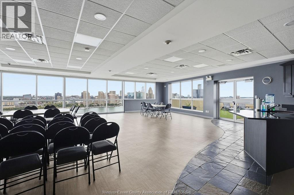 1225 Riverside Drive Unit# 801, Windsor, ON