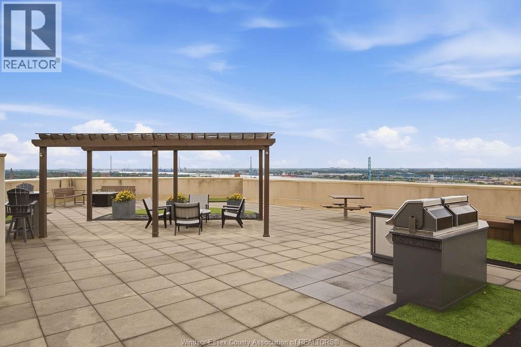 1225 Riverside Drive Unit# 801, Windsor, ON