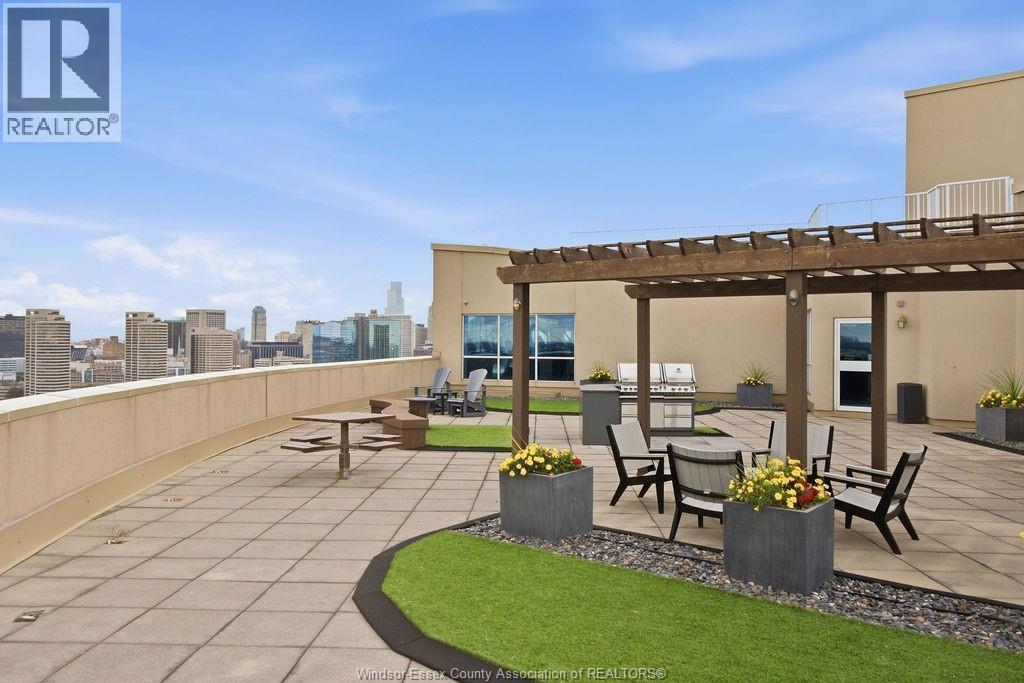 1225 Riverside Drive Unit# 801, Windsor, ON