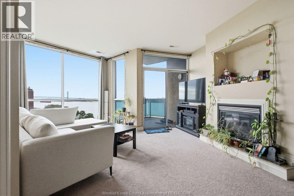 1225 Riverside Drive Unit# 801, Windsor, ON