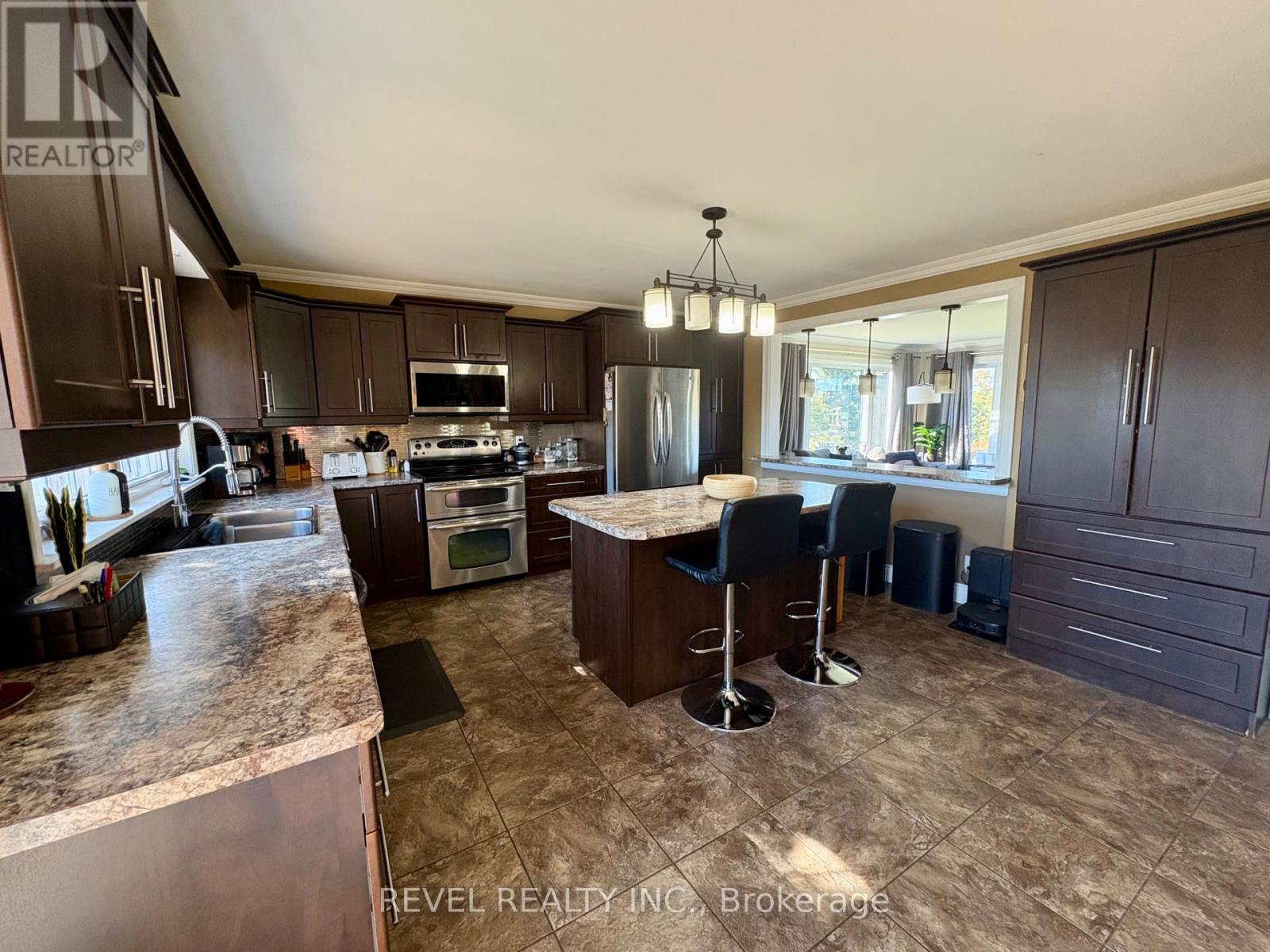 1198 Nahma Road, Cochrane, ON