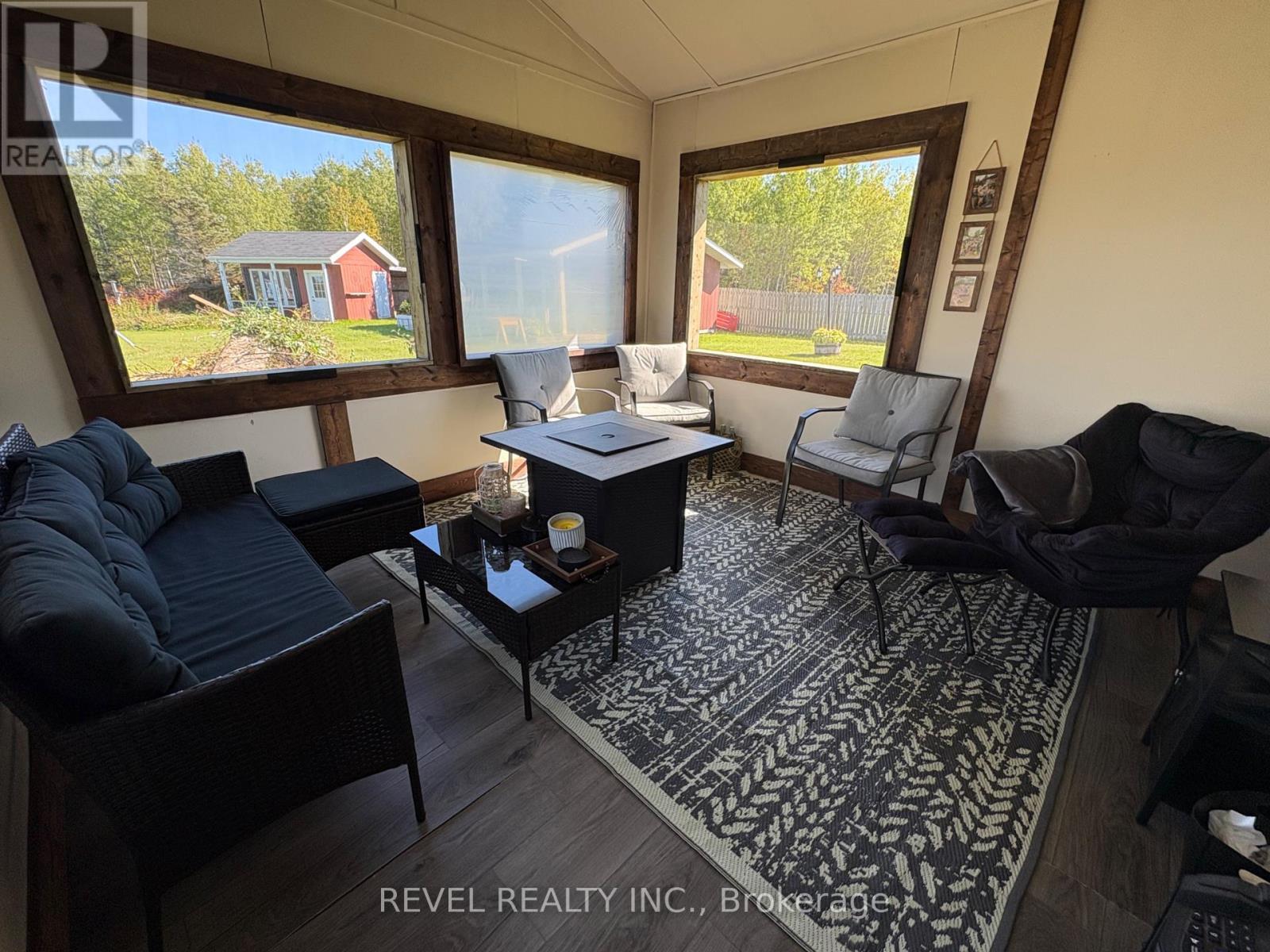 1198 Nahma Road, Cochrane, ON