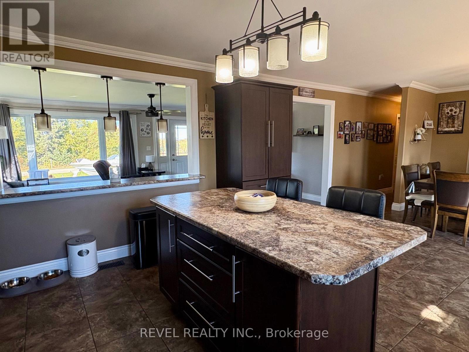 1198 Nahma Road, Cochrane, ON