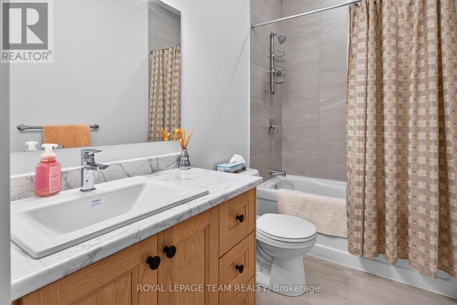 816 Namur Street, Russell, ON