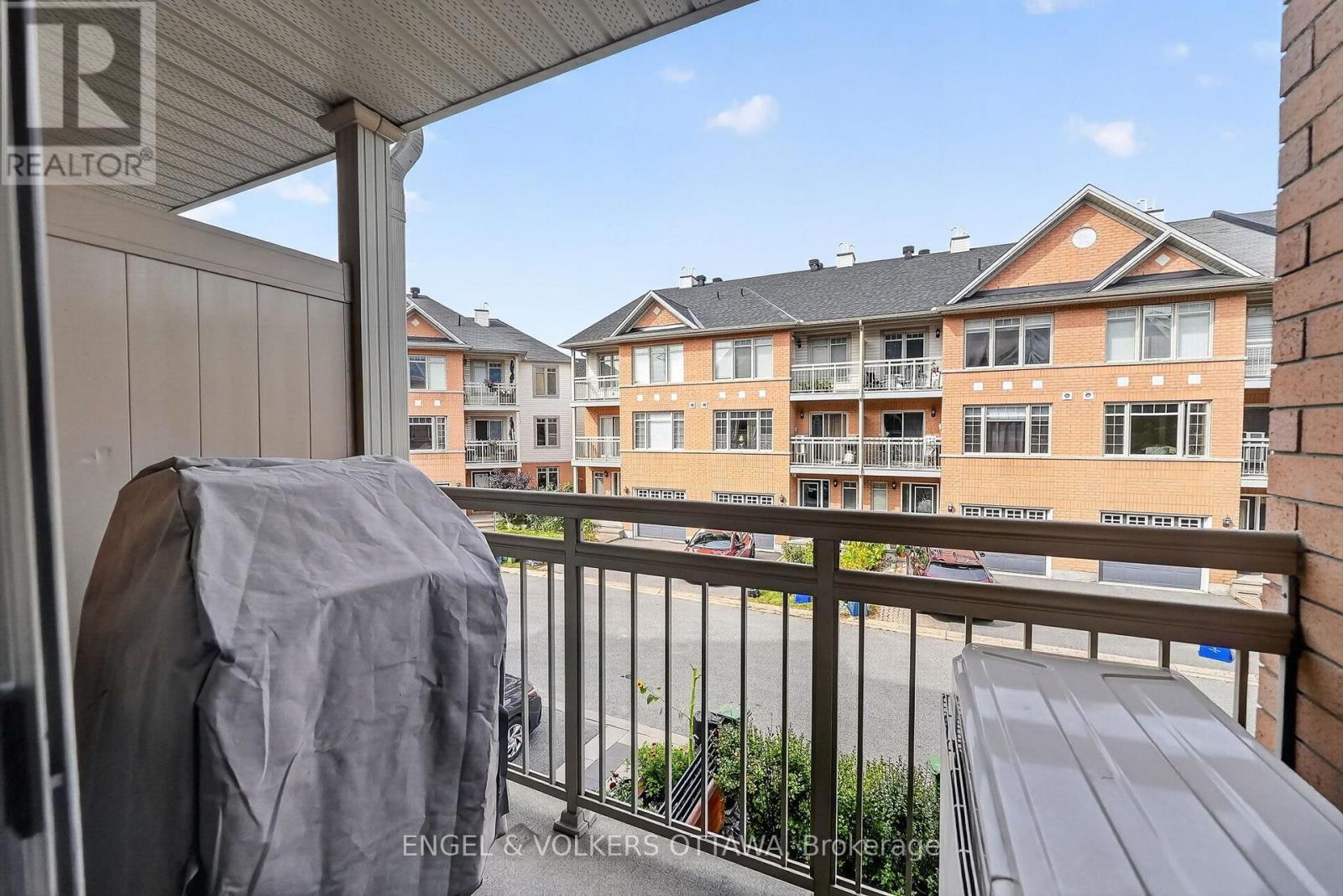 121 Quito Private, Ottawa, ON