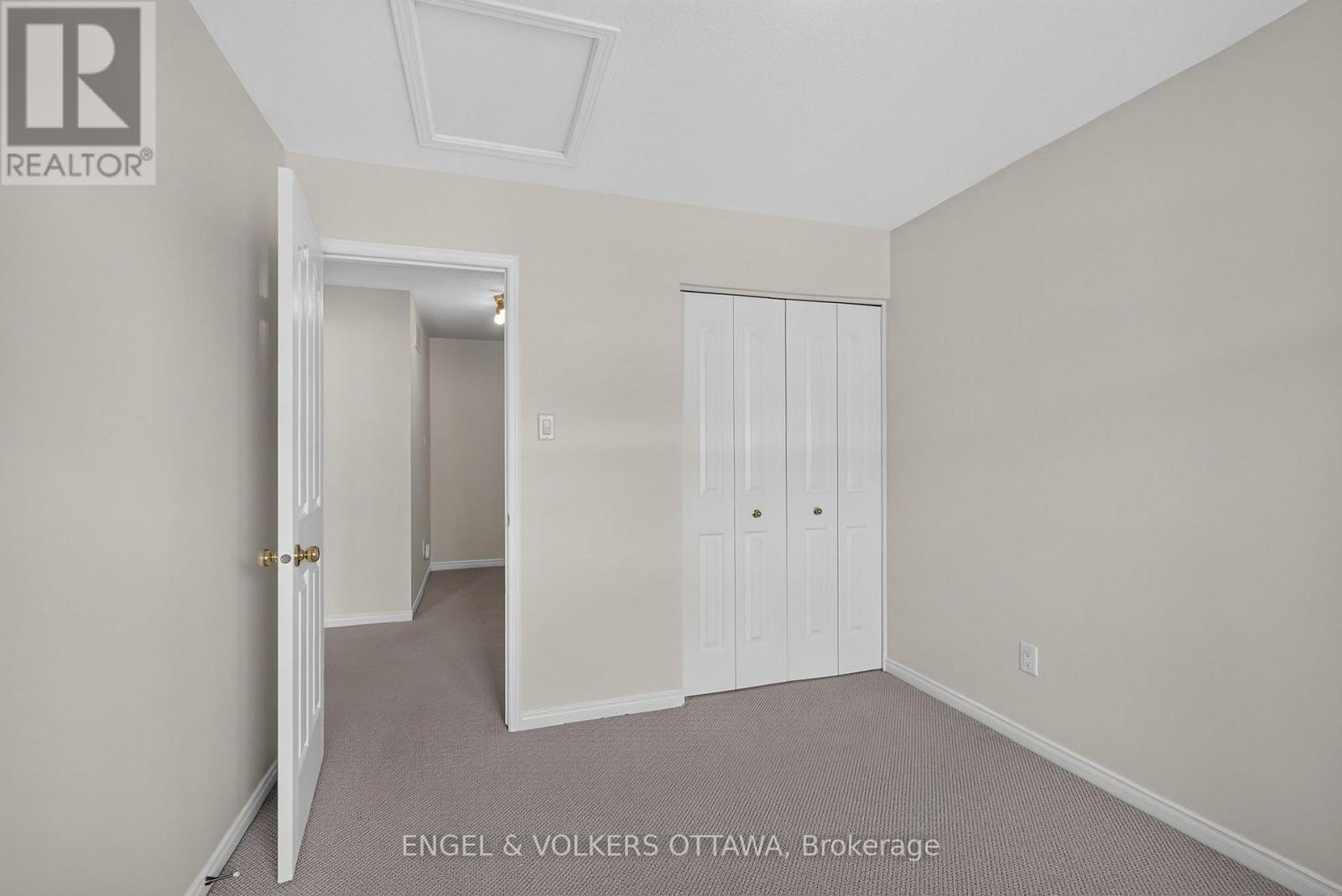 121 Quito Private, Ottawa, ON