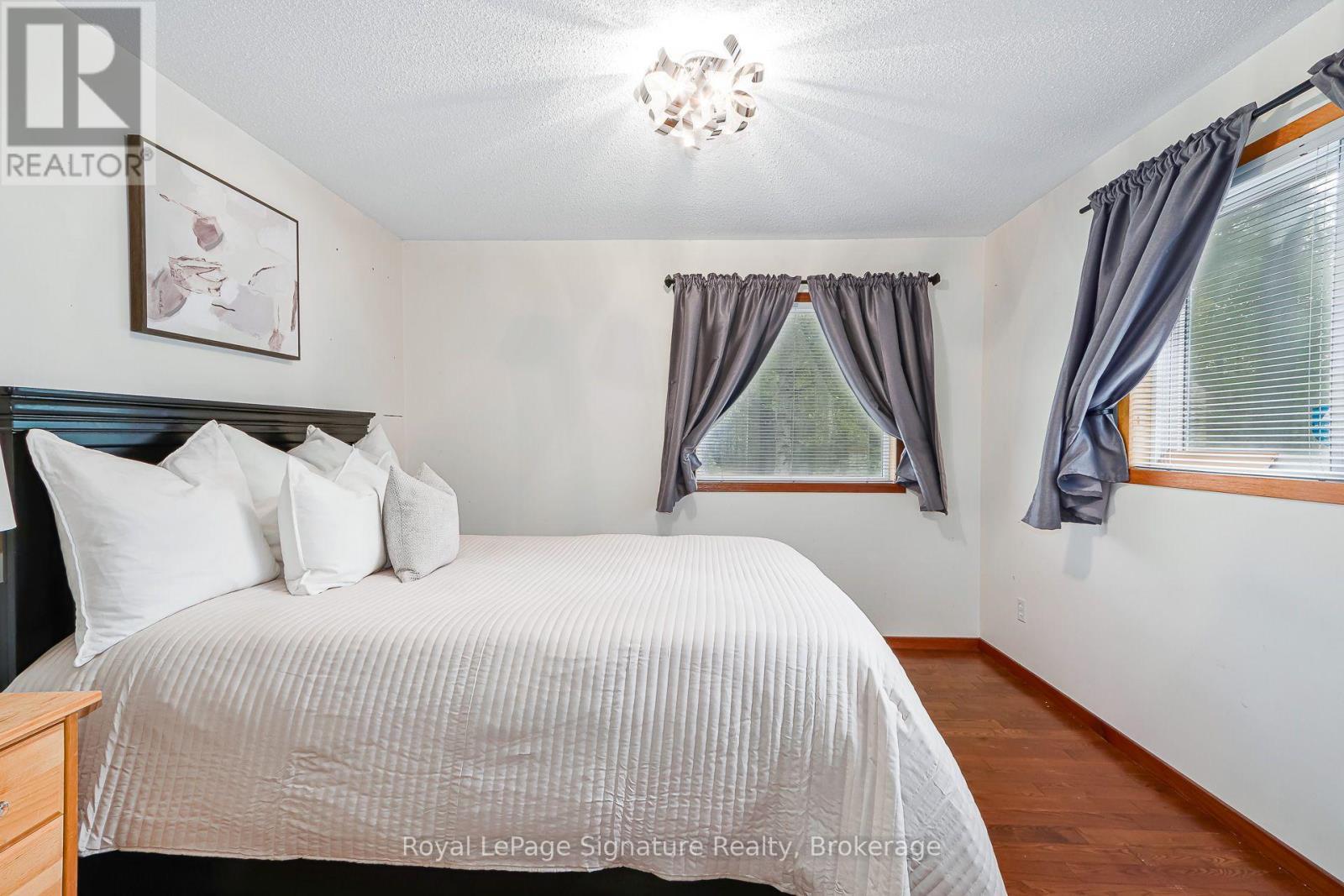 40 51St Street N, Wasaga Beach, ON