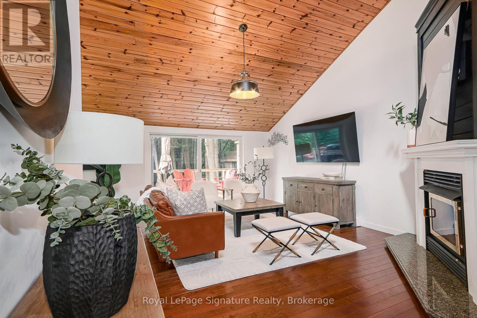 40 51St Street N, Wasaga Beach, ON