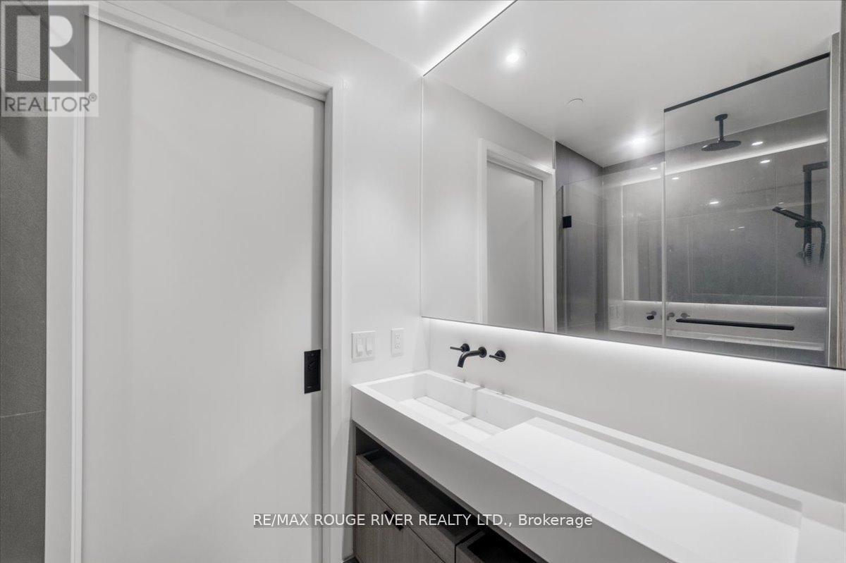 3808 - 55 Charles Street E, Toronto, ON