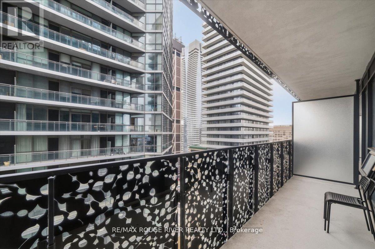 3808 - 55 Charles Street E, Toronto, ON