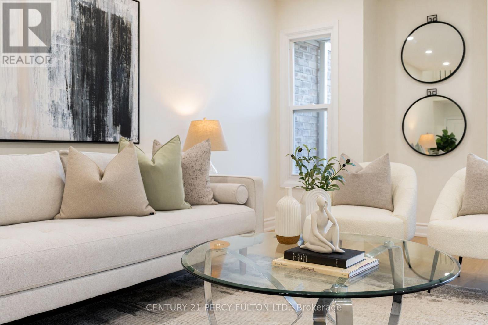 33 Lorna Rae Boulevard, Toronto, ON