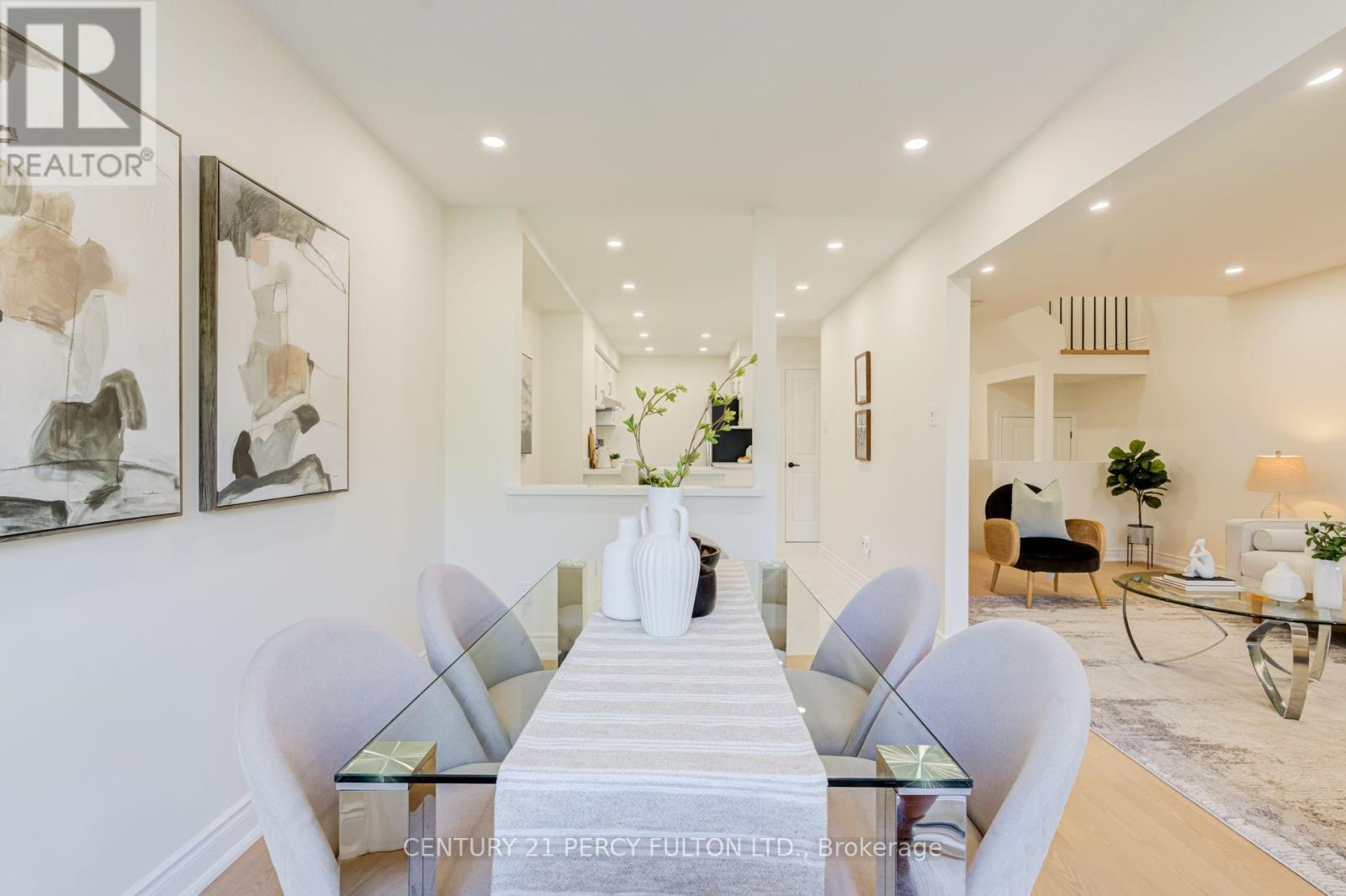 33 Lorna Rae Boulevard, Toronto, ON