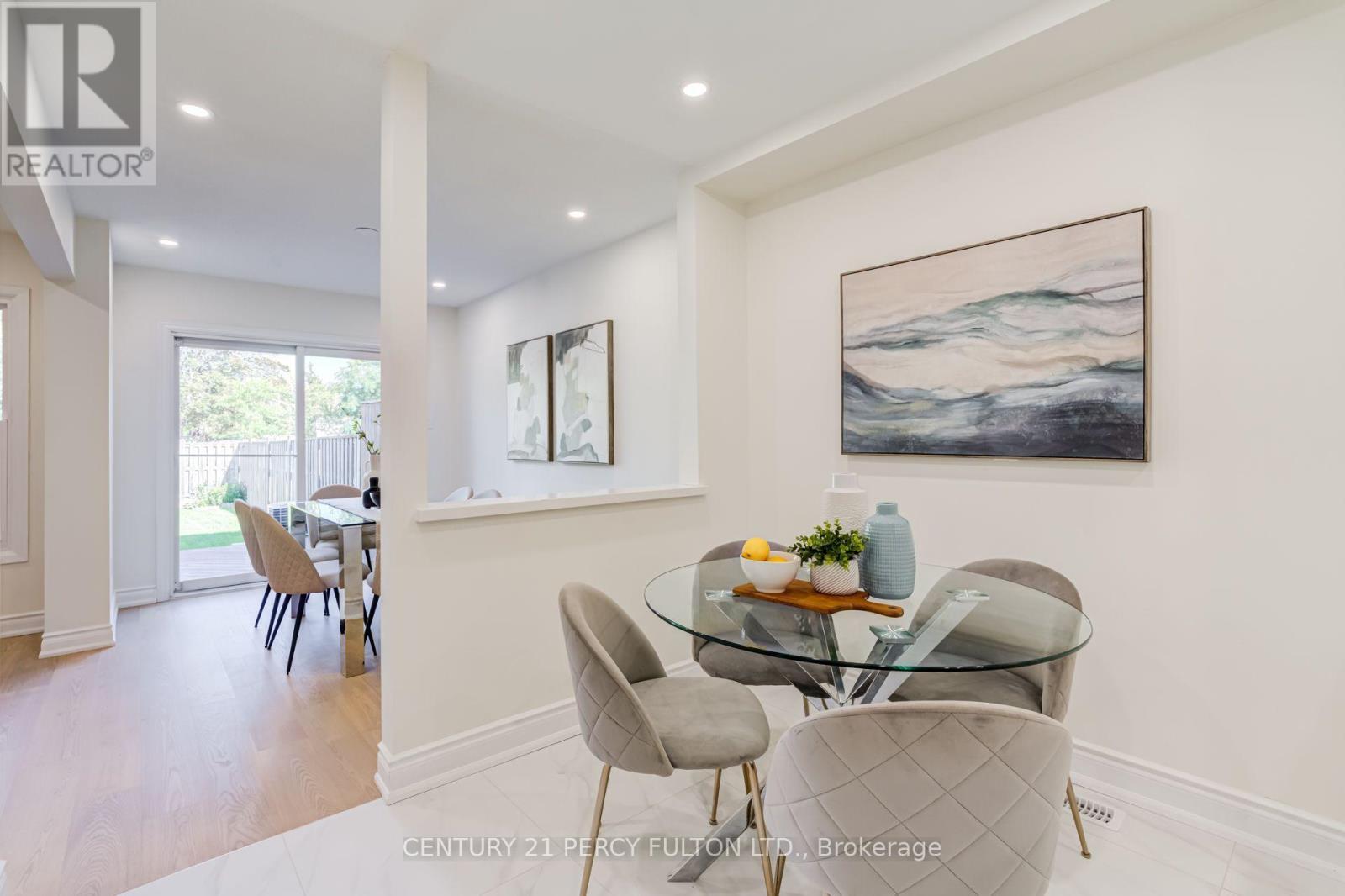 33 Lorna Rae Boulevard, Toronto, ON