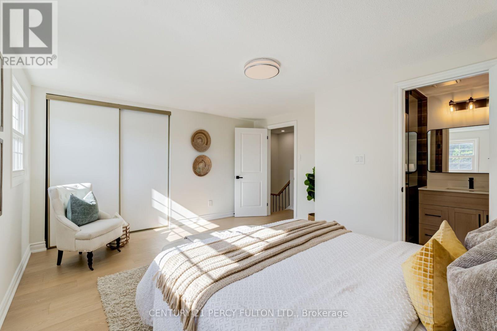 33 Lorna Rae Boulevard, Toronto, ON