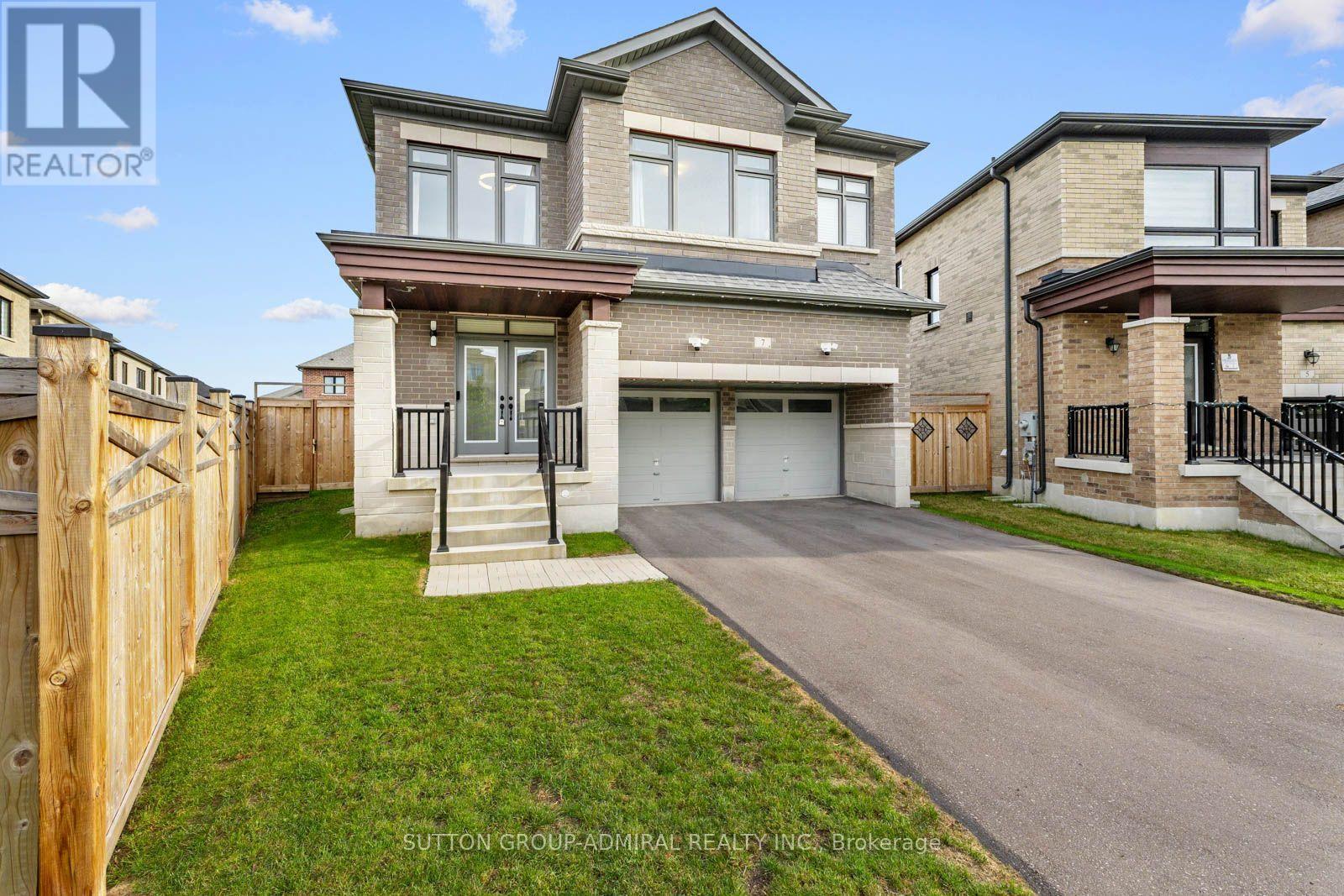 7 Priory Drive, Whitby, ON