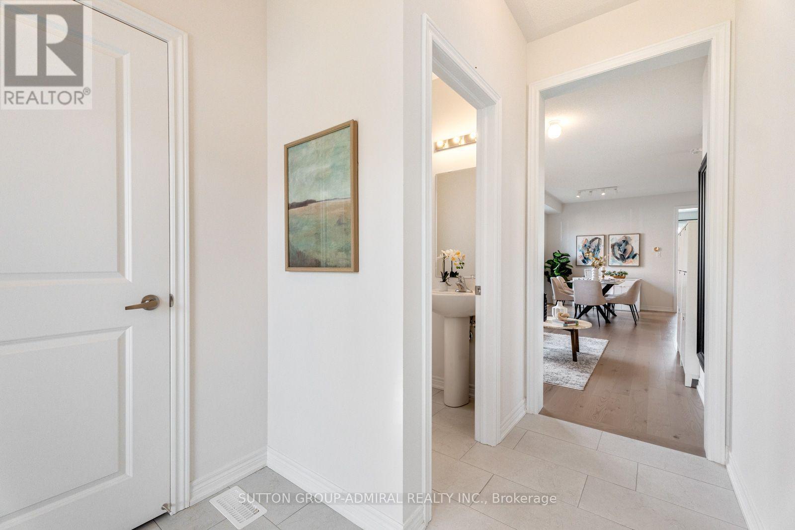 7 Priory Drive, Whitby, ON