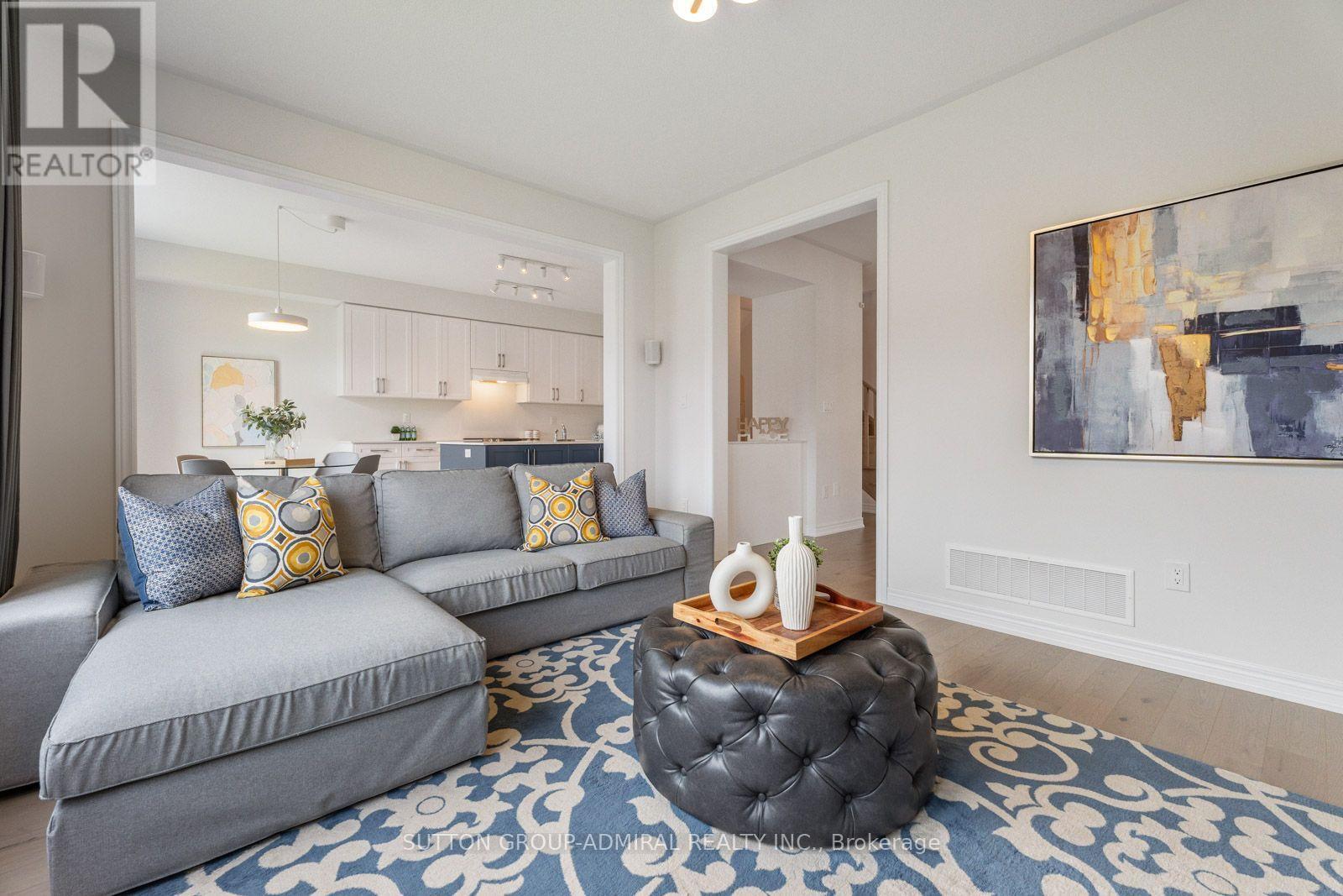 7 Priory Drive, Whitby, ON