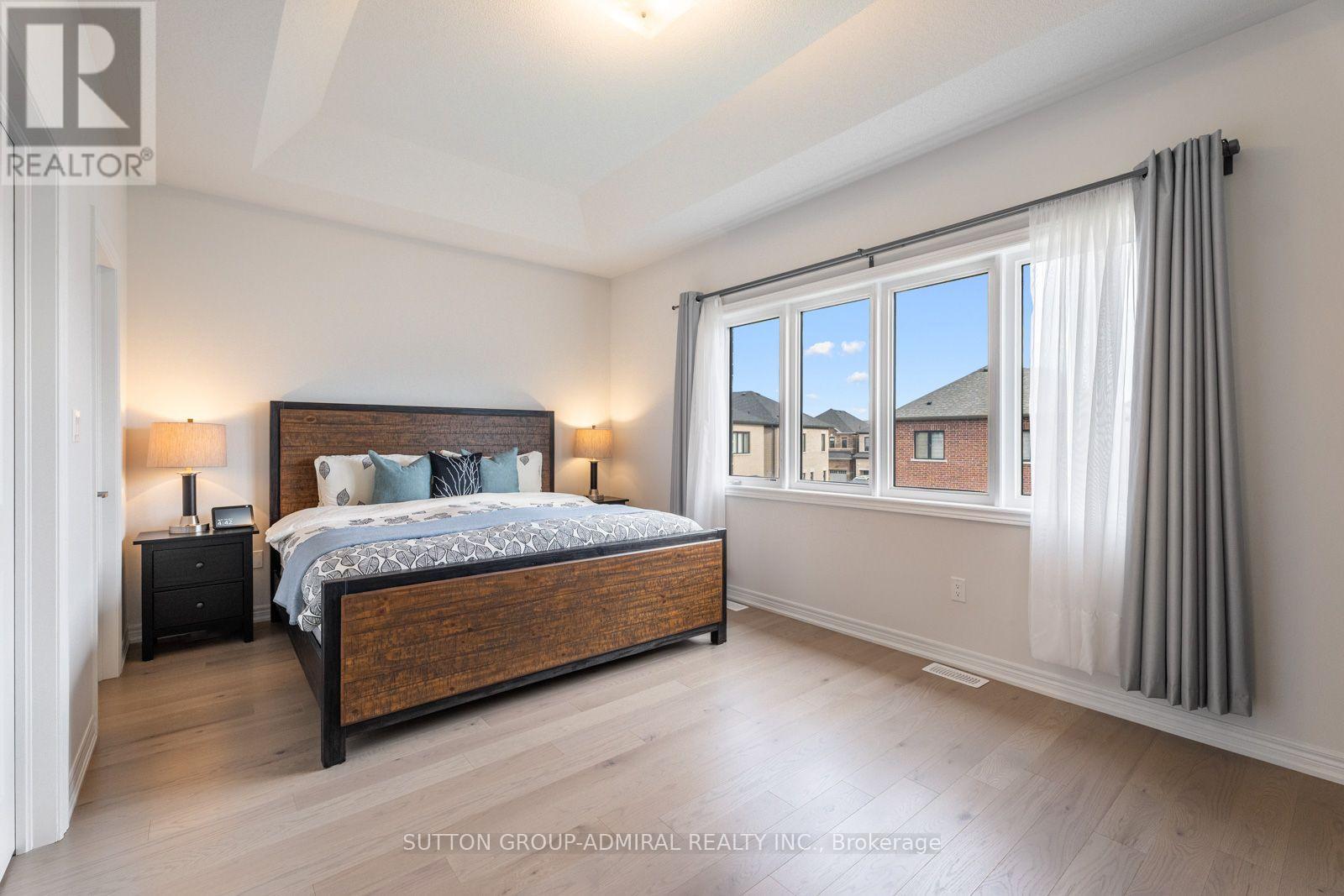 7 Priory Drive, Whitby, ON