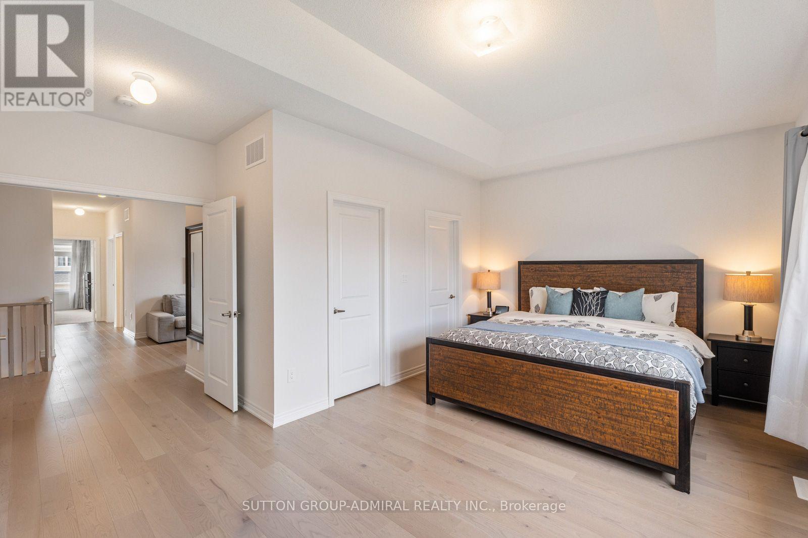 7 Priory Drive, Whitby, ON