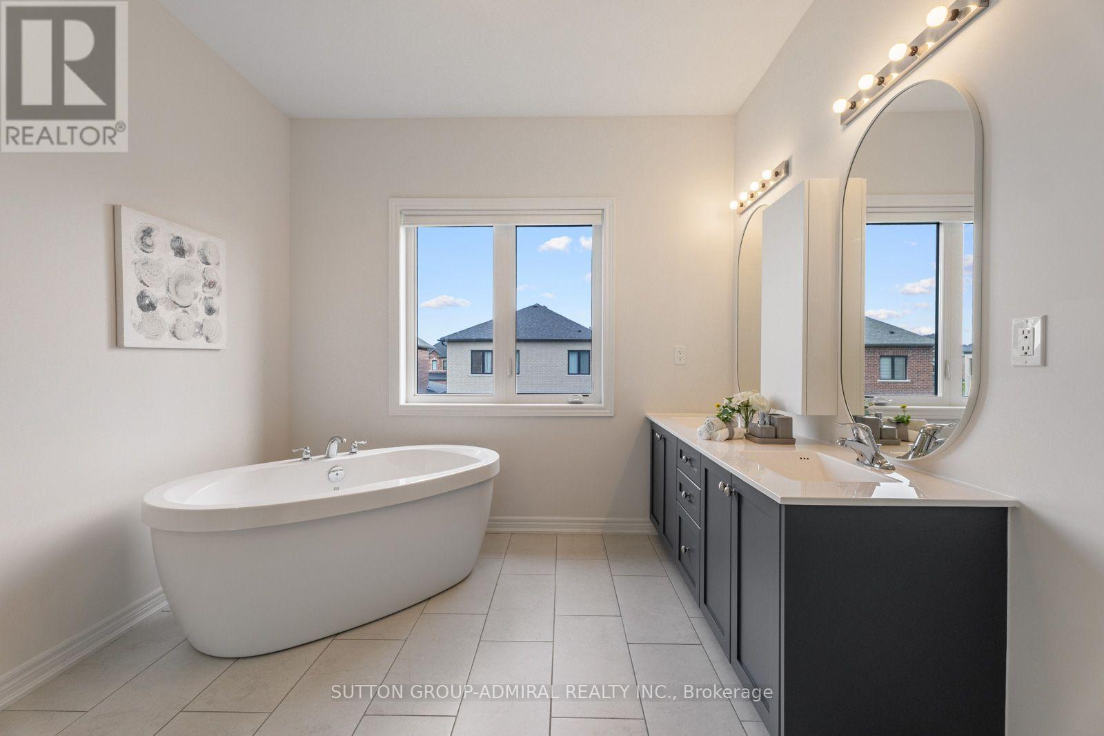 7 Priory Drive, Whitby, ON