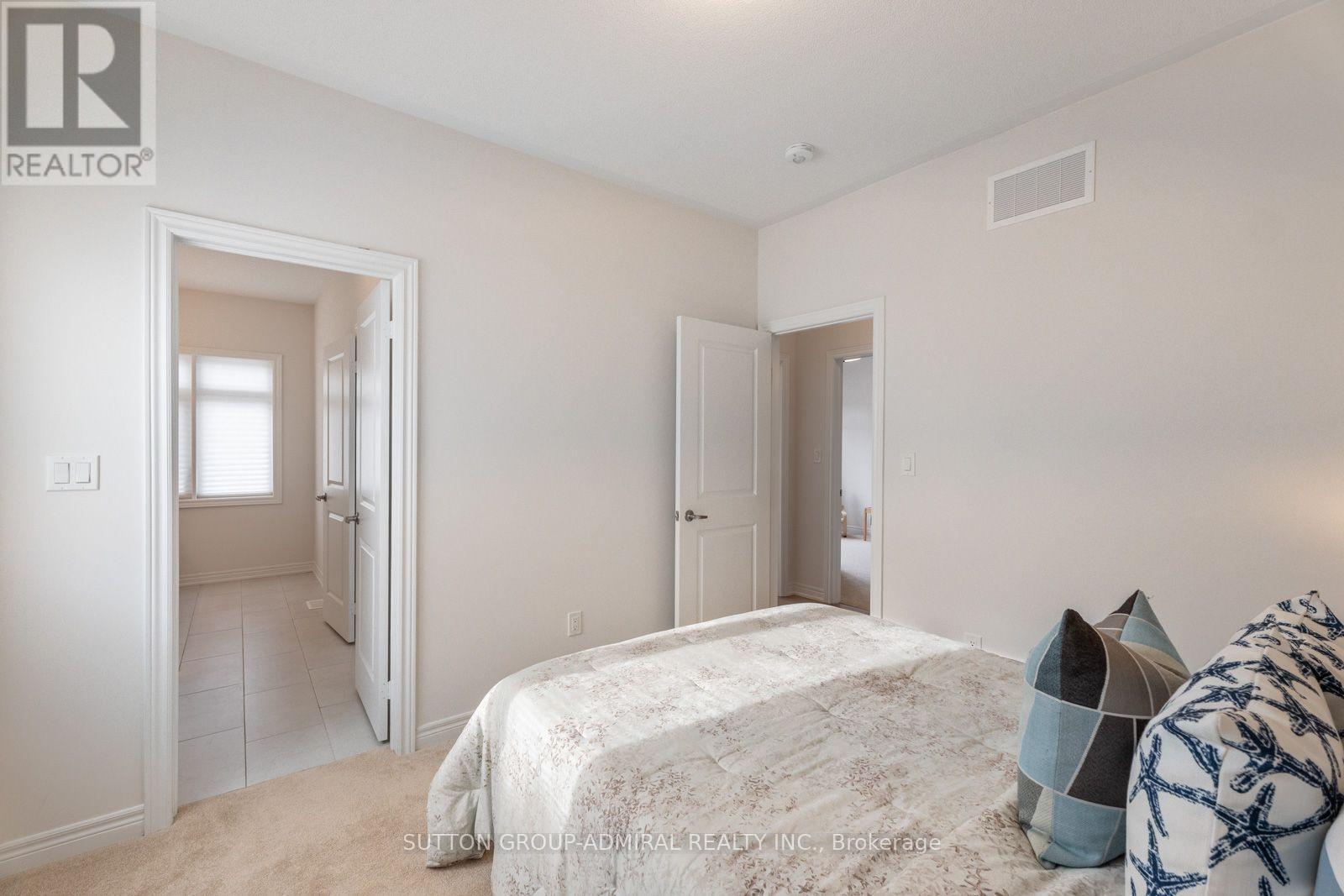 7 Priory Drive, Whitby, ON