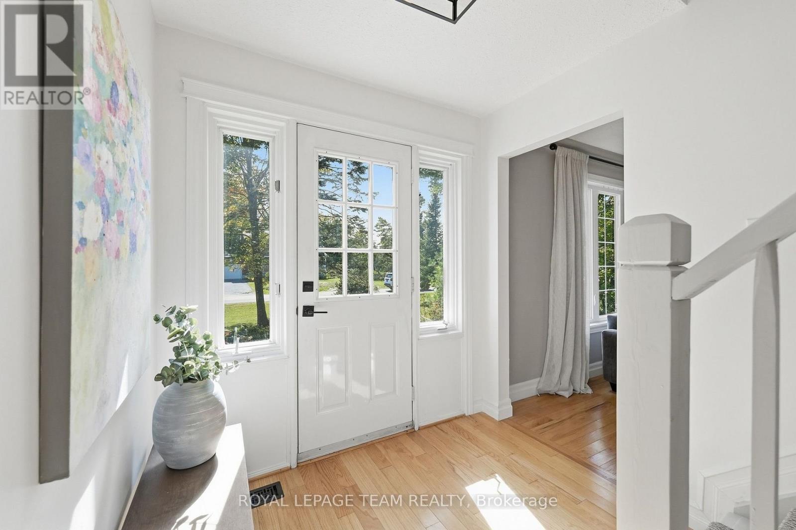 10493 St John Street, North Dundas, ON
