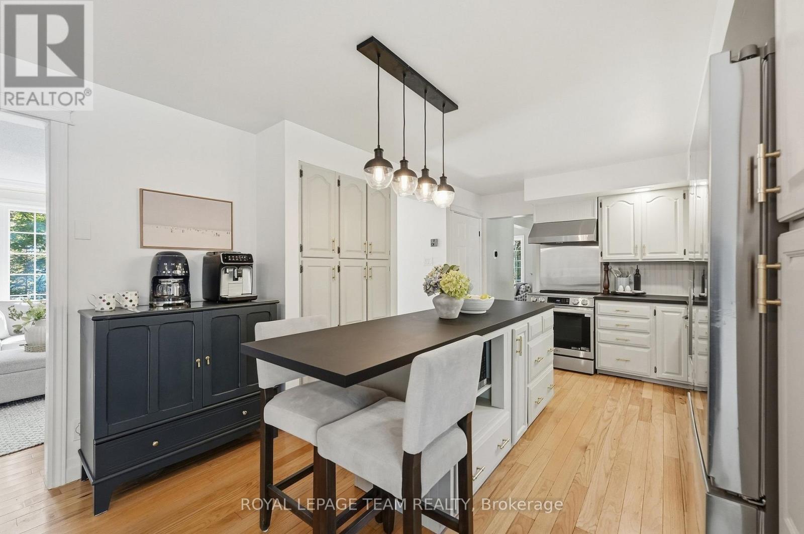 10493 St John Street, North Dundas, ON