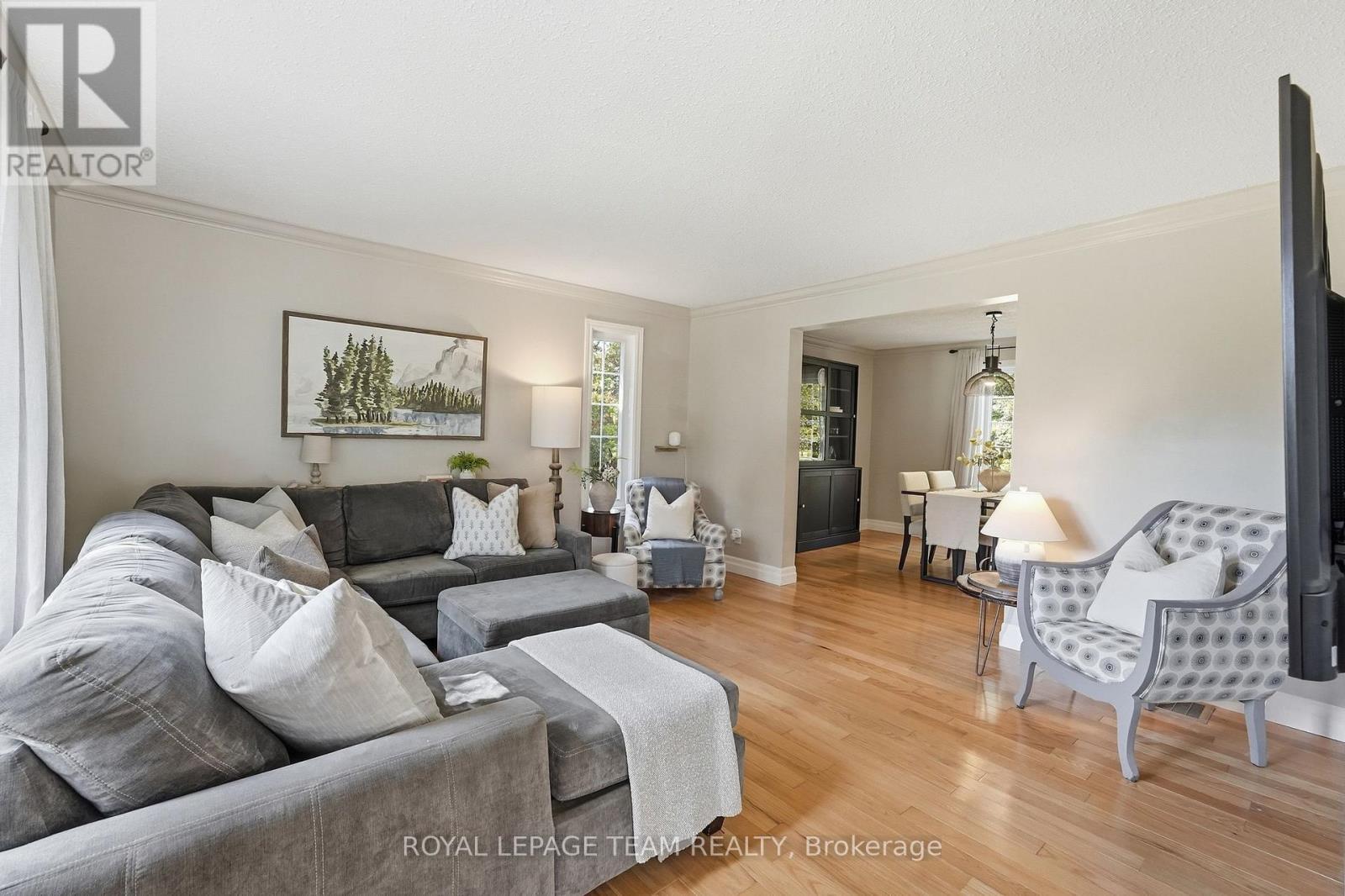 10493 St John Street, North Dundas, ON