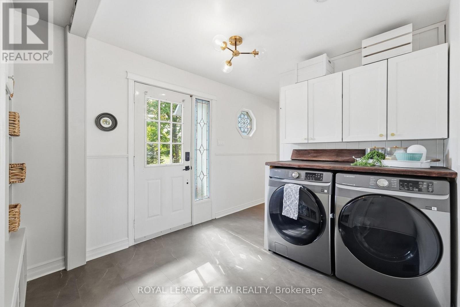 10493 St John Street, North Dundas, ON