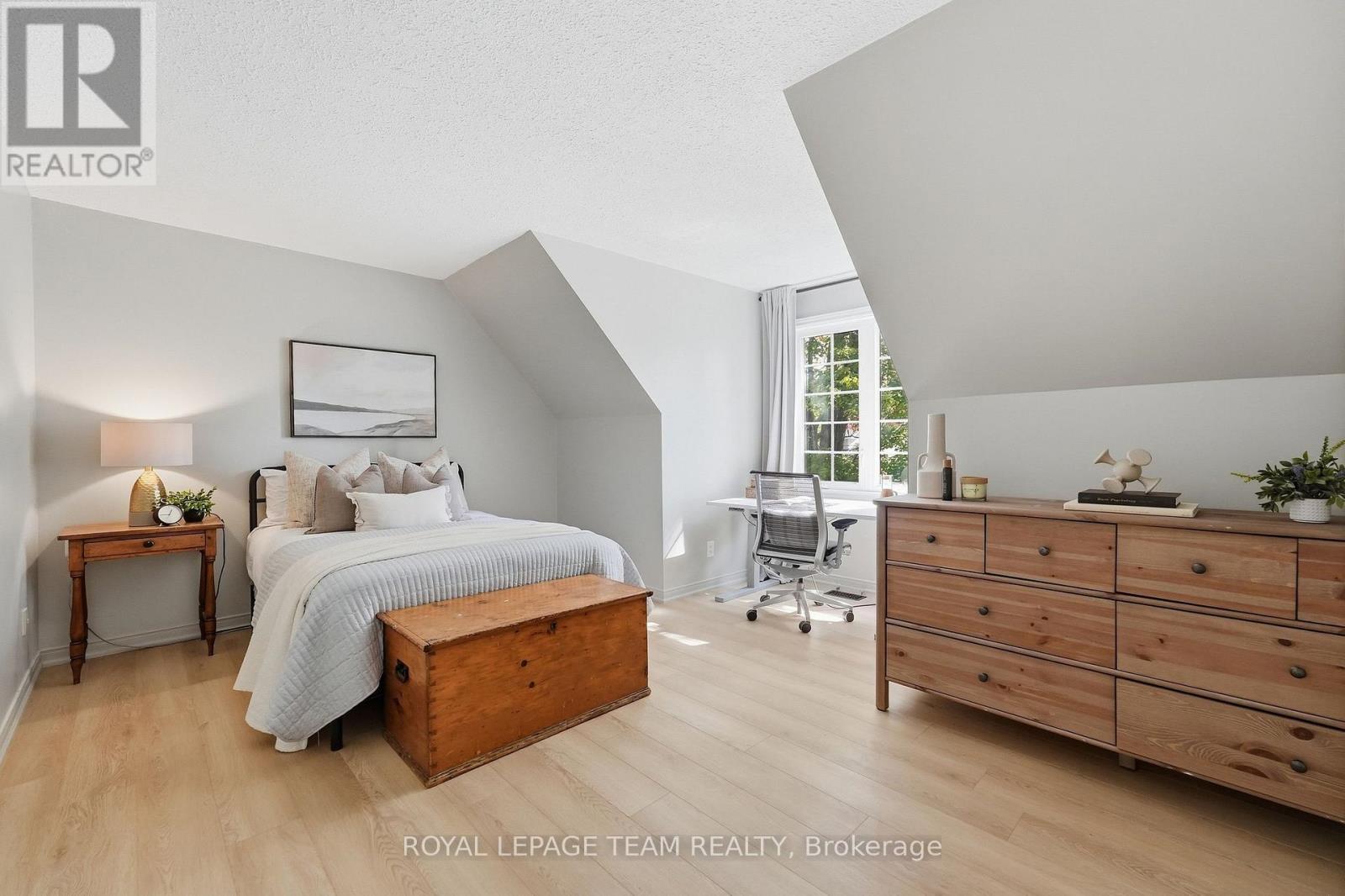 10493 St John Street, North Dundas, ON