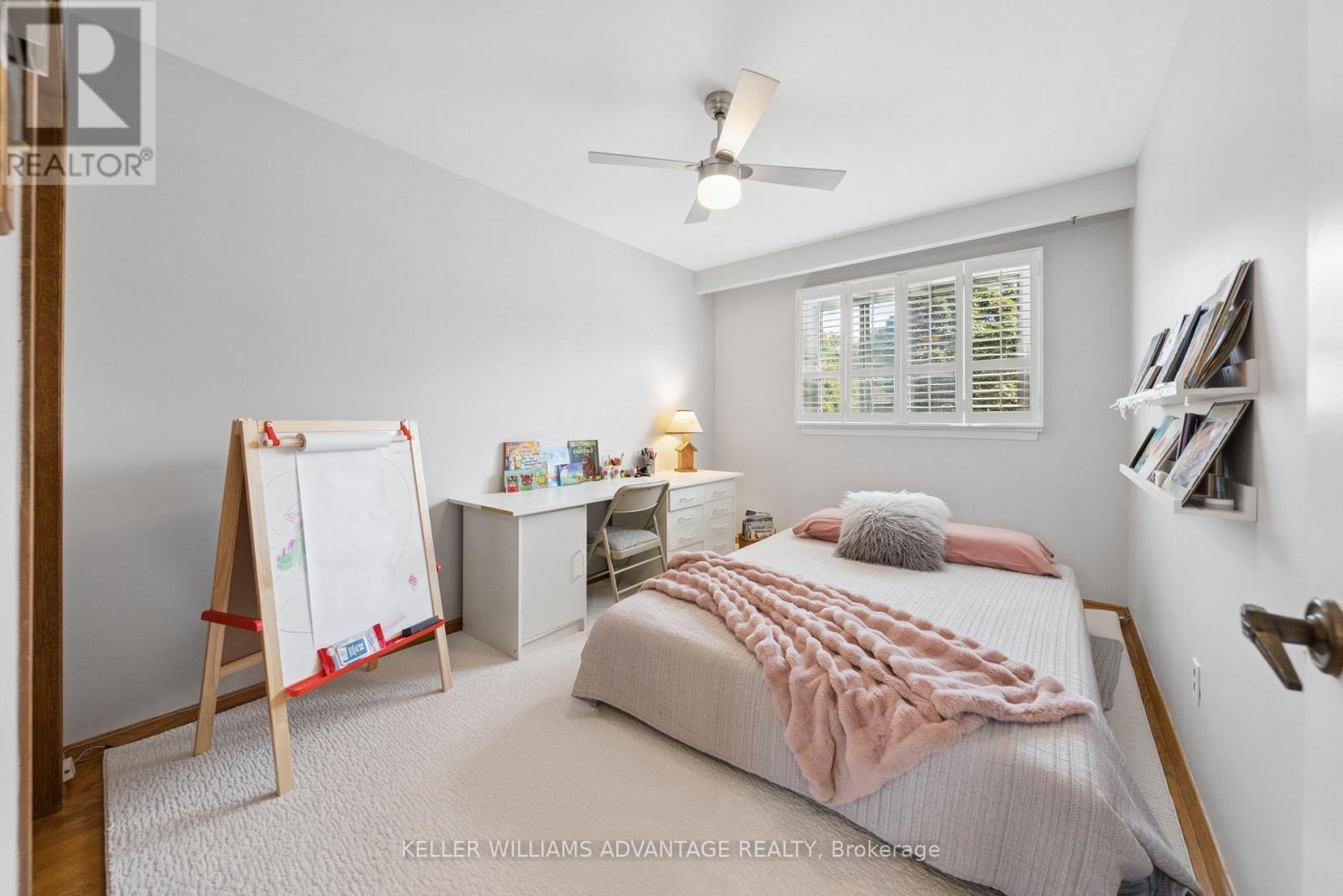 Bedroom 3 with double closet - 128 Holmcrest Trail, Toronto, ON