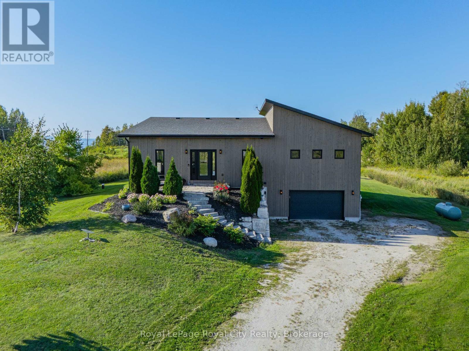 Front of the house - 103 Ugovsek Crescent, Meaford, ON