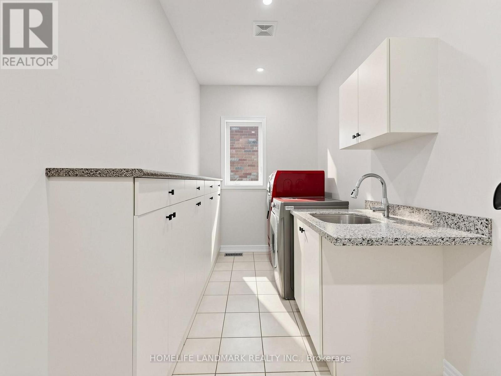 75 Pointon Street, Aurora, ON