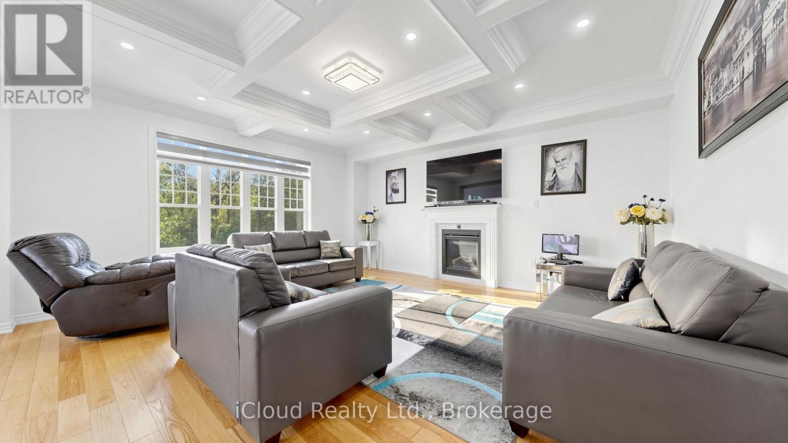 193 Thornbush Boulevard E, Brampton, ON