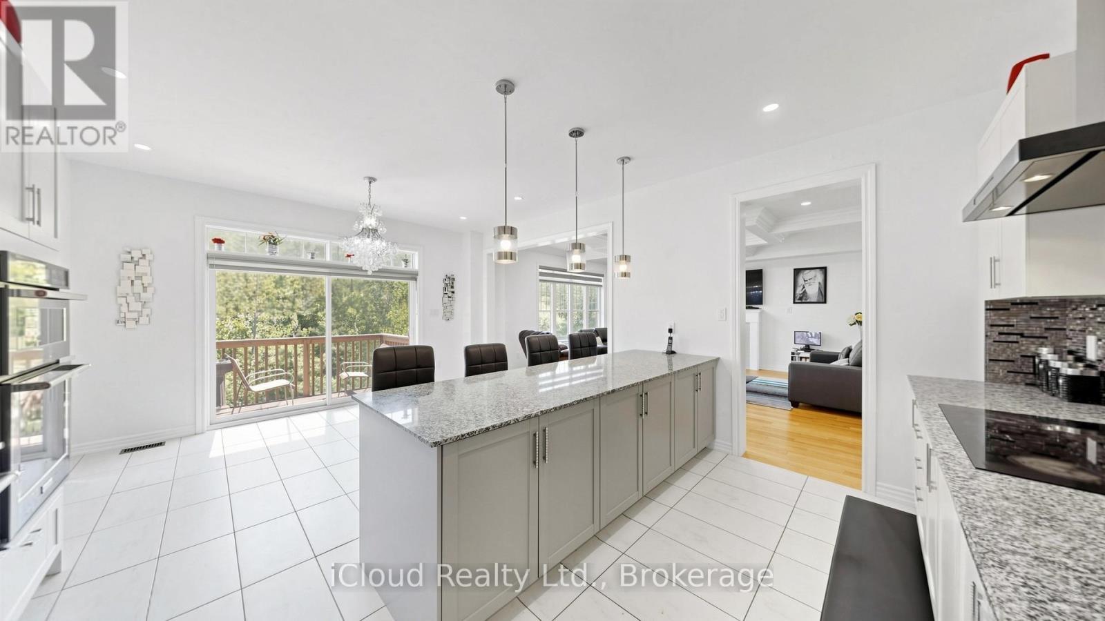 193 Thornbush Boulevard E, Brampton, ON