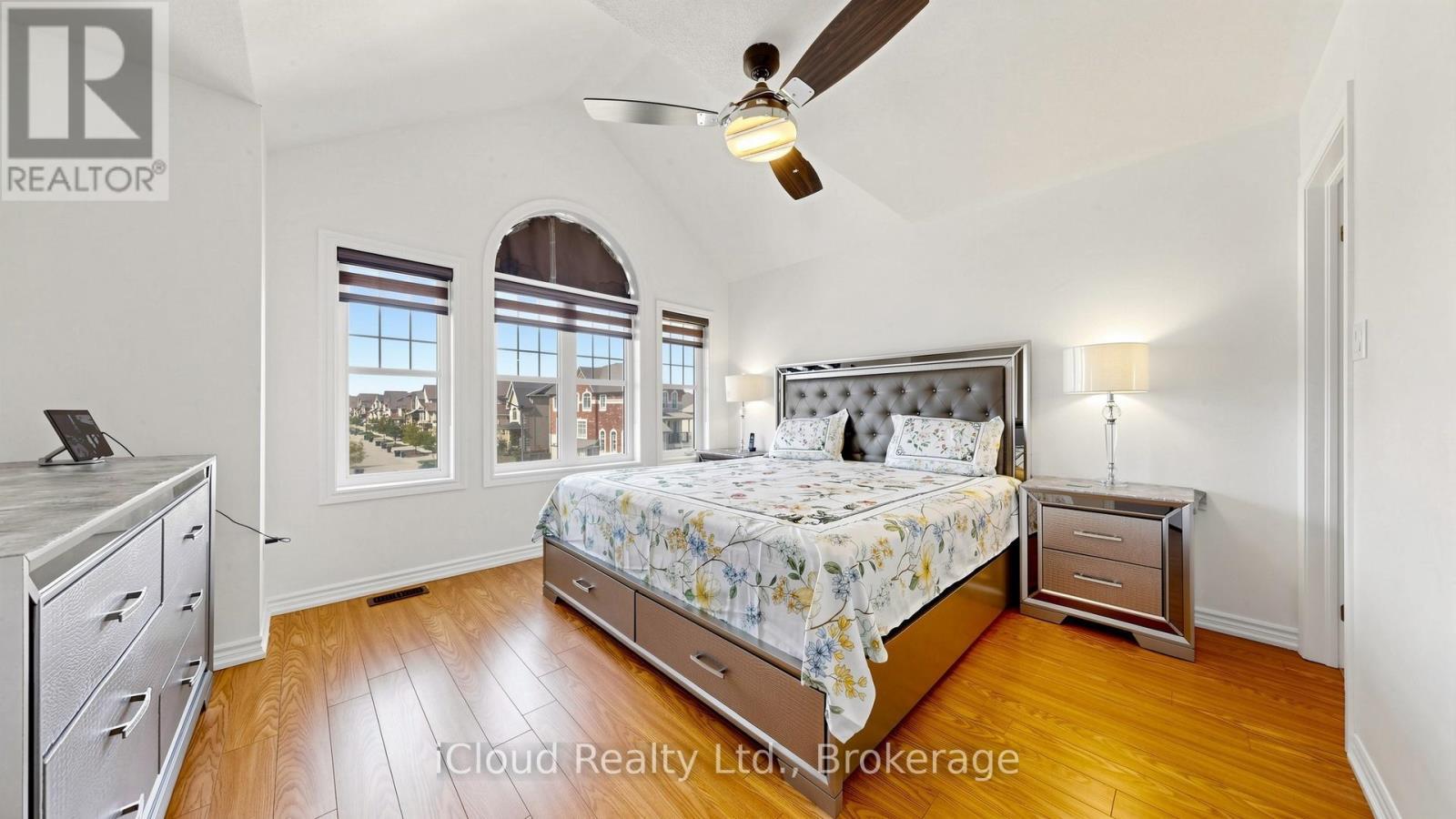 193 Thornbush Boulevard E, Brampton, ON