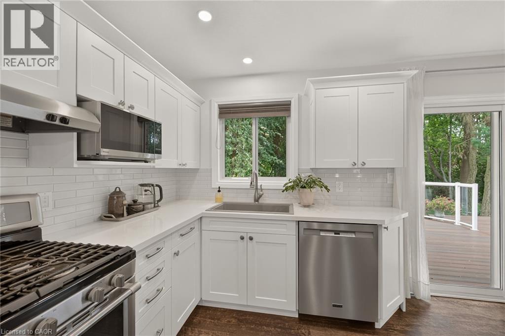 225 Dover Avenue, Port Dover, ON