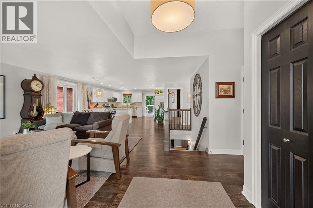 225 Dover Avenue, Port Dover, ON