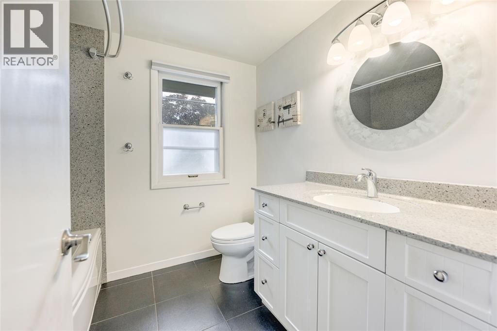 1354 Severin Drive North, Sarnia, ON